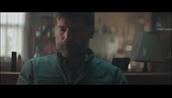 maman et son fils dormir sur lit porno