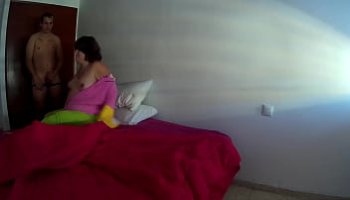 freres et sœurs faisant du porno