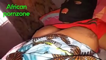 femmes noires baisee par homme noir