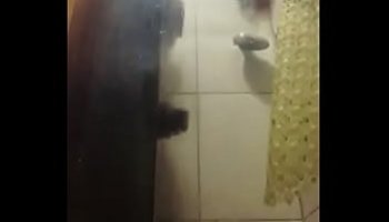 gros seins qui pendent